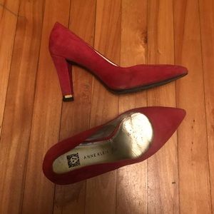 Preowned Anne Klein Red Suede heels sz 6.5